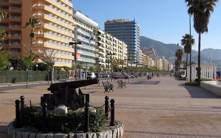 Paseo marítimo de Los Boliches, Fuengirola — zona de servicio del cerrajero Santiago